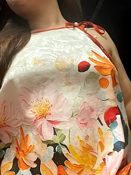 Trang-cute18 online show from 09-18-25, 04:20