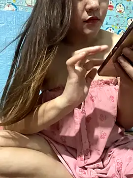 Trang-cute18 online show from 09-30-25, 06:29