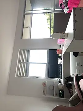 Susy spark online show from 10-13-25, 07:03