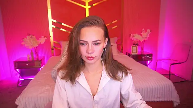 Snapshot of ShyySiren chatting on 11-01-25, 08:27 ShyySiren online show from 11-01-25, 08:27