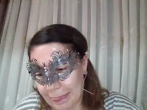 Snapshot of Lomivah chatting on 11-09-25, 07:01 Lomivah online show from 11-09-25, 07:01