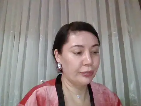 Snapshot of Lomivah chatting on 12-04-25, 05:32 Lomivah online show from 12-04-25, 05:32