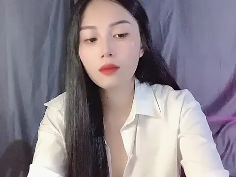 Lyly4757 online show from 10-19-25, 01:06