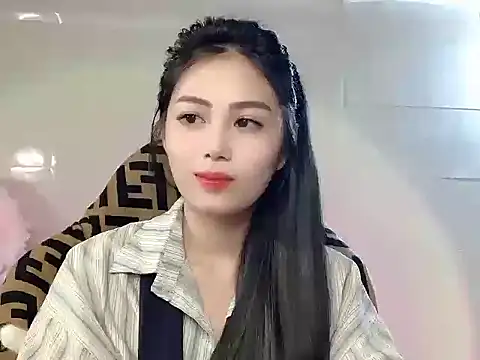 Lyly4757 online show from 11-08-25, 02:17