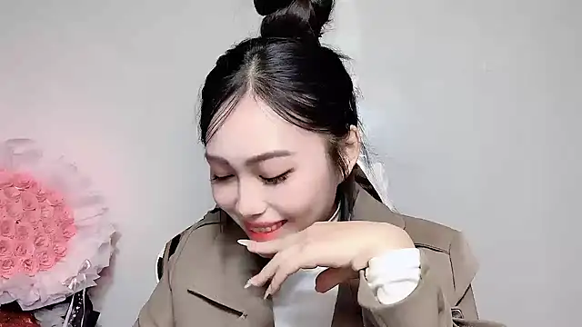 Lyly4757 online show from 01-14-26, 05:57