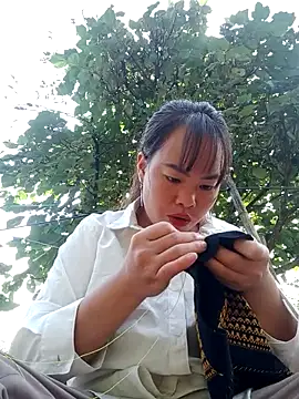 emilyzz online show from 11-14-25, 01:48