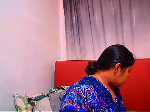 IndianBarbie00 online show from 10-01-25, 05:57