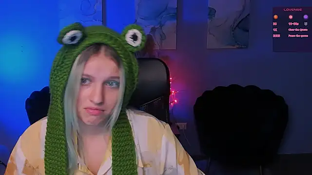 Snapshot of kaela_spell_ chatting on 11-14-25, 01:10 kaela spell online show from 11-14-25, 01:10