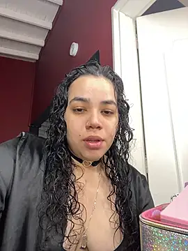 krisstenSantos online show from 10-21-25, 12:17