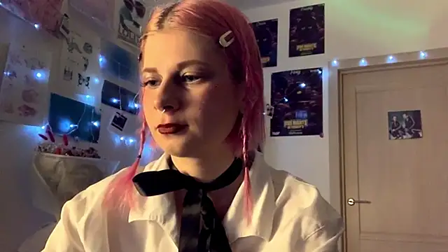 PinkVampire online show from 09-27-25, 05:07