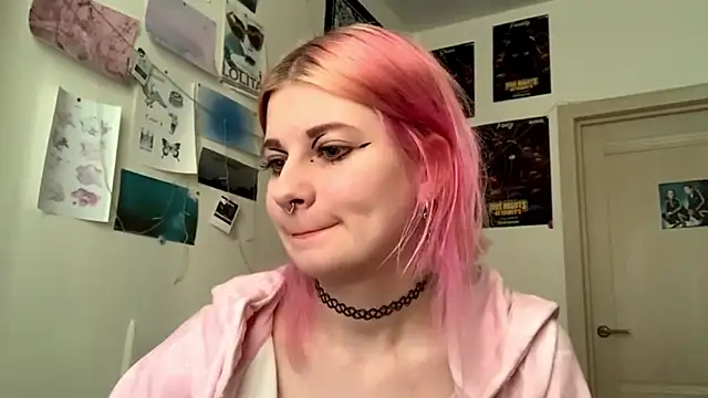PinkVampire online show from 10-04-25, 01:20