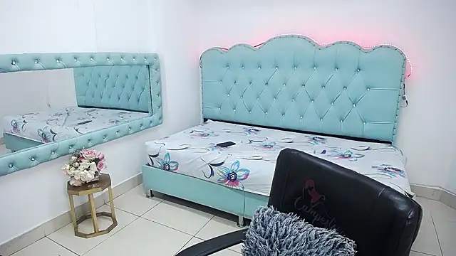 Cordelia Perlman online show from 11-05-25, 01:00