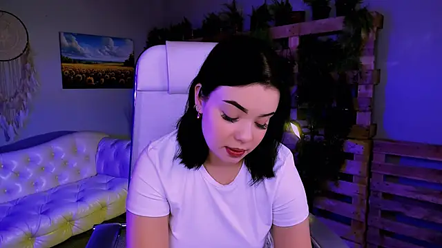 leslierowe  online show from 10-26-25, 04:35