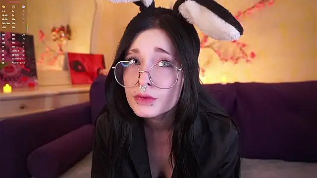 Snapshot of DarcyAspacio chatting on 03-18-26, 11:13 DarcyAspacio online show from 03-18-26, 11:13