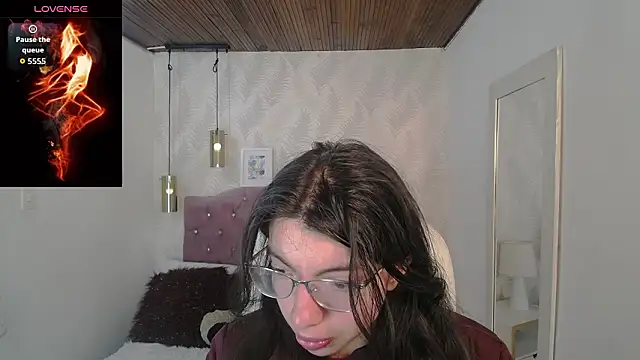 alllyson  online show from 01-14-26, 07:41