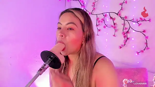 chubbyZoe online show from 10-09-25, 02:37