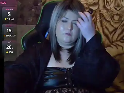 YuliiaSan online show from 11-30-25, 07:18