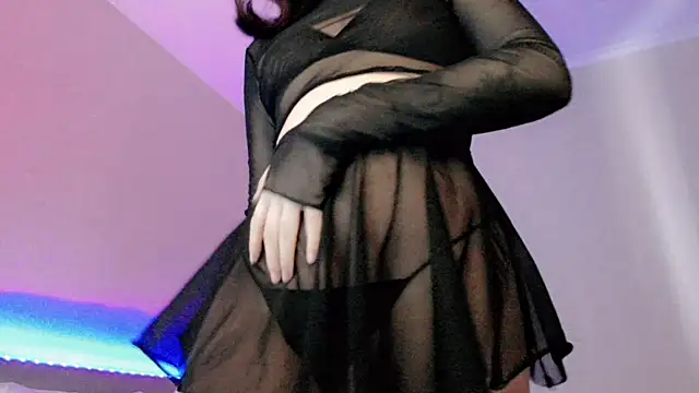 Snapshot of Dazzl1ngFire chatting on 11-02-25, 04:48 Dazzl1ngFire online show from 11-02-25, 04:48