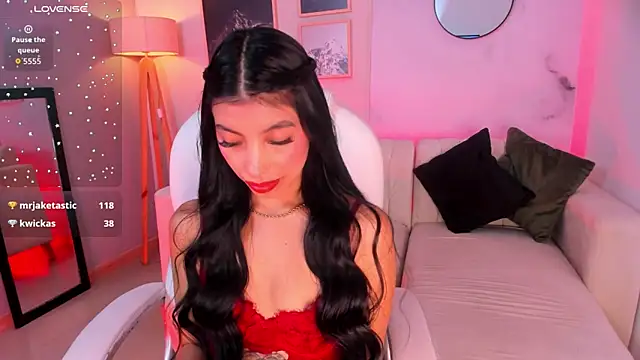 Tiffany Low online show from 02-14-26, 01:30