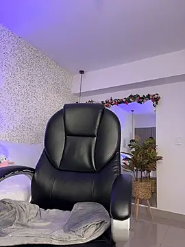 EMILIIA RICHTER   online show from 02-27-26, 07:47