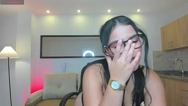 Mila blaze online show from 10-17-25, 02:59