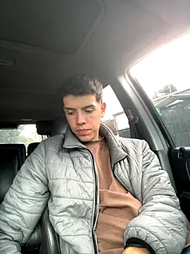 Snapshot of mattebret11 chatting on 11-03-25, 06:09 mattebret11 online show from 11-03-25, 06:09