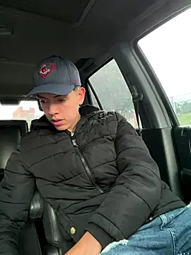 Snapshot of mattebret11 chatting on 11-04-25, 05:56 mattebret11 online show from 11-04-25, 05:56