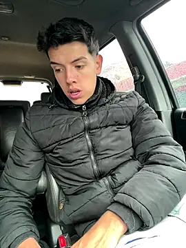 Snapshot of mattebret11 chatting on 11-06-25, 02:29 mattebret11 online show from 11-06-25, 02:29