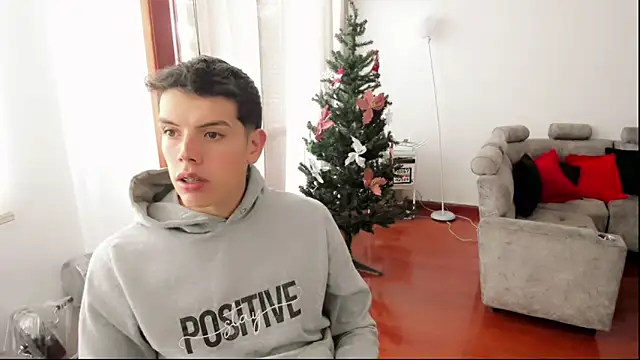 Snapshot of mattebret11 chatting on 11-08-25, 05:45 mattebret11 online show from 11-08-25, 05:45