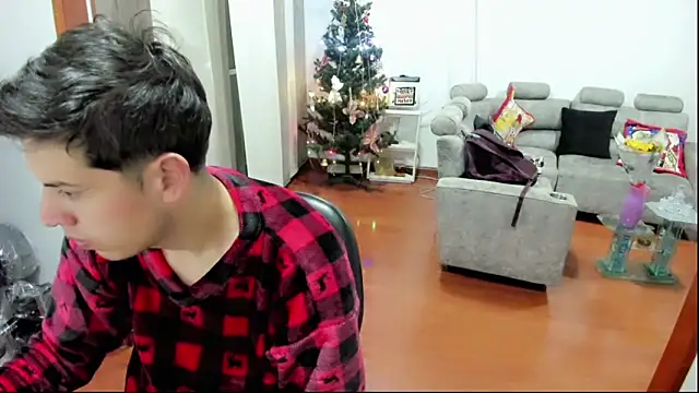 Snapshot of mattebret11 chatting on 11-14-25, 10:14 mattebret11 online show from 11-14-25, 10:14