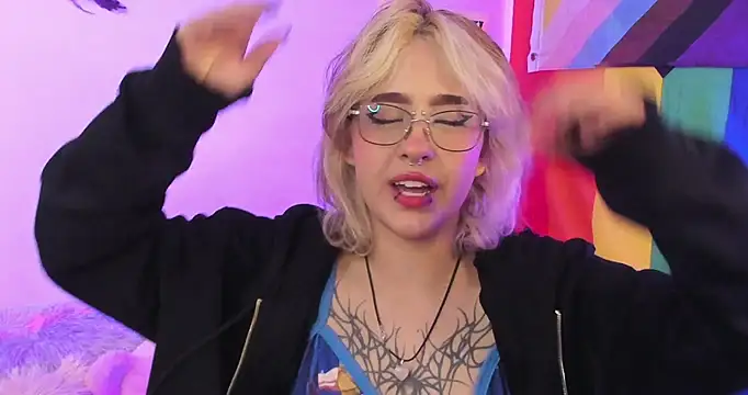 NekoWaifu online show from 10-15-25, 01:11