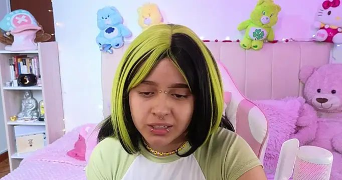 Snapshot of NekoWaifu chatting on 02-18-26, 02:24 NekoWaifu online show from 02-18-26, 02:24