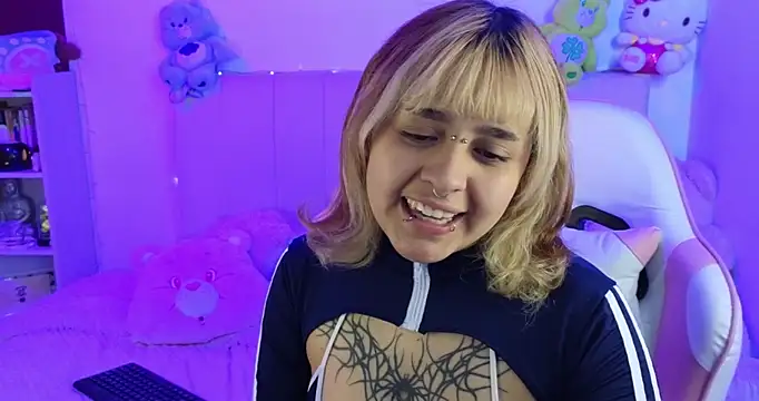 Snapshot of NekoWaifu chatting on 02-23-26, 02:14 NekoWaifu online show from 02-23-26, 02:14