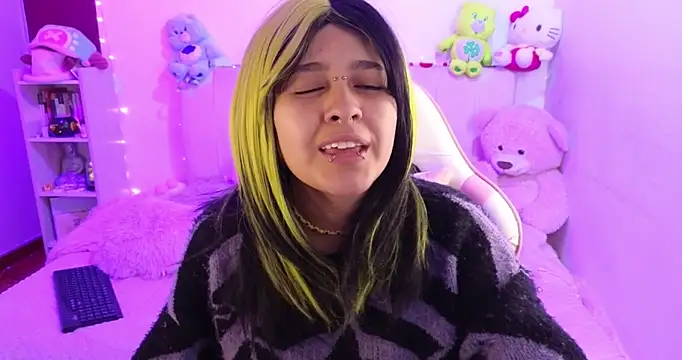 Snapshot of NekoWaifu chatting on 02-24-26, 01:42 NekoWaifu online show from 02-24-26, 01:42