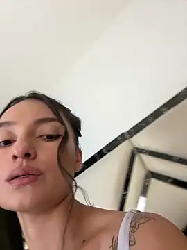 MiaKane99 online show from 04-09-26, 06:19