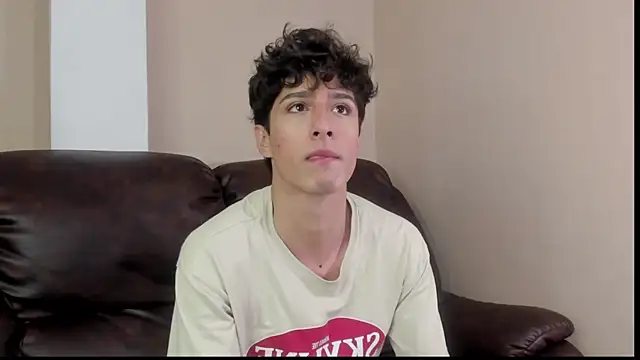 Snapshot of Xam_Collen chatting on 12-02-25, 03:40 Xam Collen online show from 12-02-25, 03:40