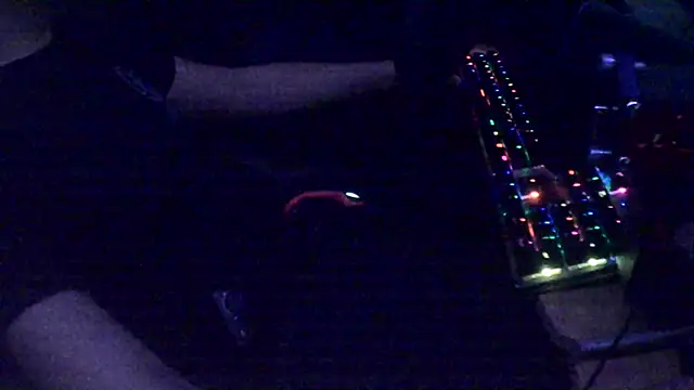 Snapshot of xderox318 chatting on 10-13-25, 09:59 xderox318 online show from 10-13-25, 09:59