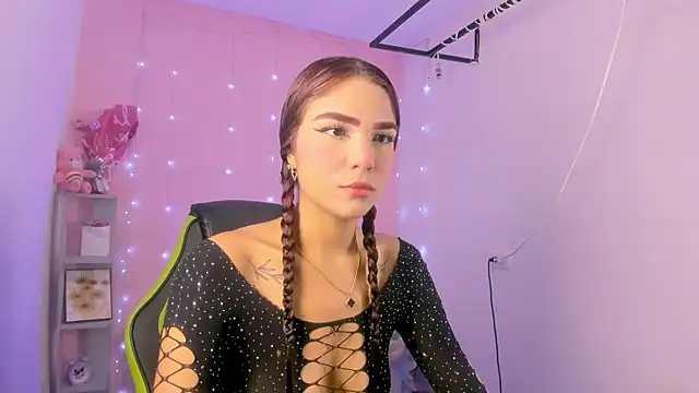 ashlysmith 01 online show from 10-06-25, 04:10