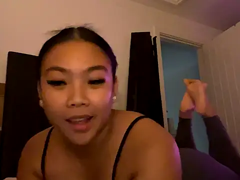 MissCherryyxox online show from 09-16-25, 07:37