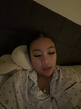 MissCherryyxox online show from 11-04-25, 07:35