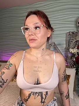 EvaNude- online show from 10-13-25, 10:10