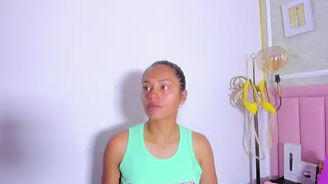 HoollyHendrix online show from 02-28-26, 08:54