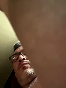 Snapshot of countryboi2002 chatting on 09-16-25, 12:11 countryboi2002 online show from 09-16-25, 12:11