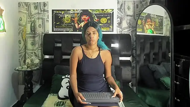 Vicky Horny1 online show from 09-22-25, 11:18