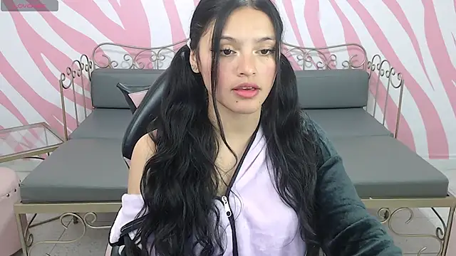 maddie  cute online show from 10-07-25, 08:17