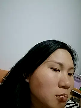 wen78759 online show from 10-22-25, 03:23