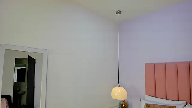 Amy Ferreira online show from 11-09-25, 03:05