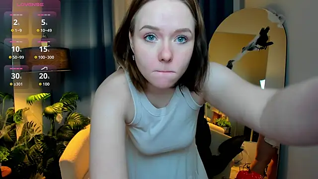 Snapshot of Sophi_X chatting on 10-27-25, 02:54 Sophi X online show from 10-27-25, 02:54