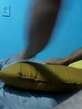 elflacodel25 online show from 09-18-25, 02:35