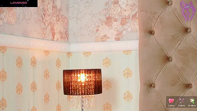 Snapshot of CoraVex chatting on 10-07-25, 04:31 CoraVex online show from 10-07-25, 04:31